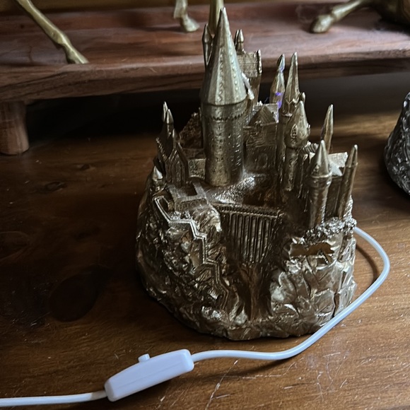 Pottery Barn Teen Harry Potter Hogwarts Castle Night Sky Projector with Hedwig🦉 - Picture 10 of 13